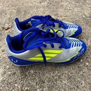 Messi Adidas 2.5 youth soccer cleats